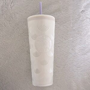 Starbucks White Pearl Mermaid Tumbler 24 oz NWT